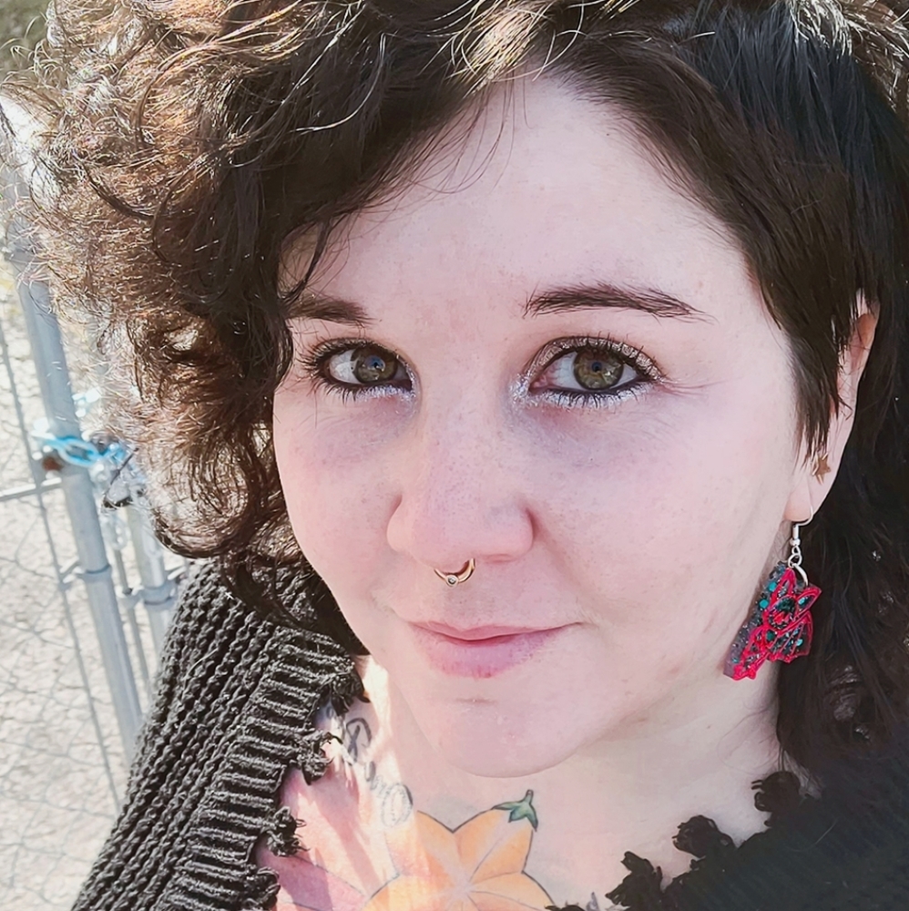 Meet your Posher, Traci